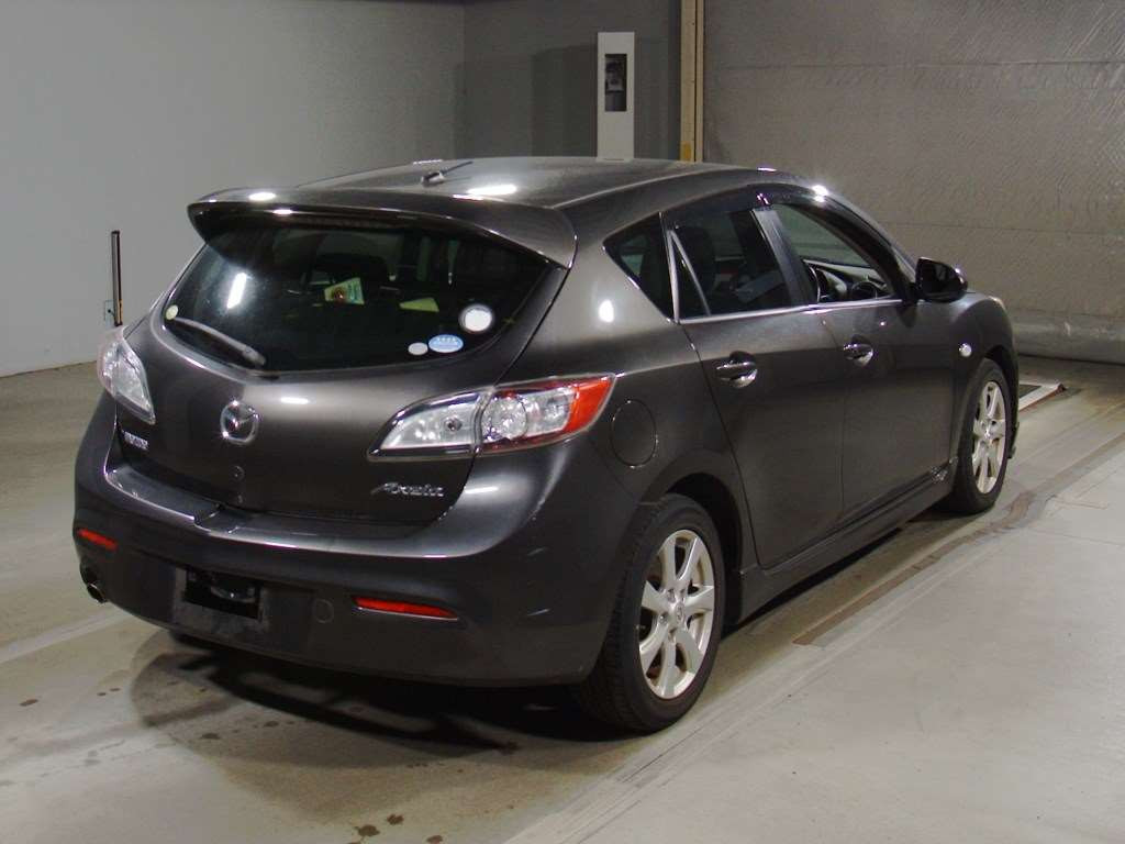 2010 Mazda Axela Sport BL5FW[1]