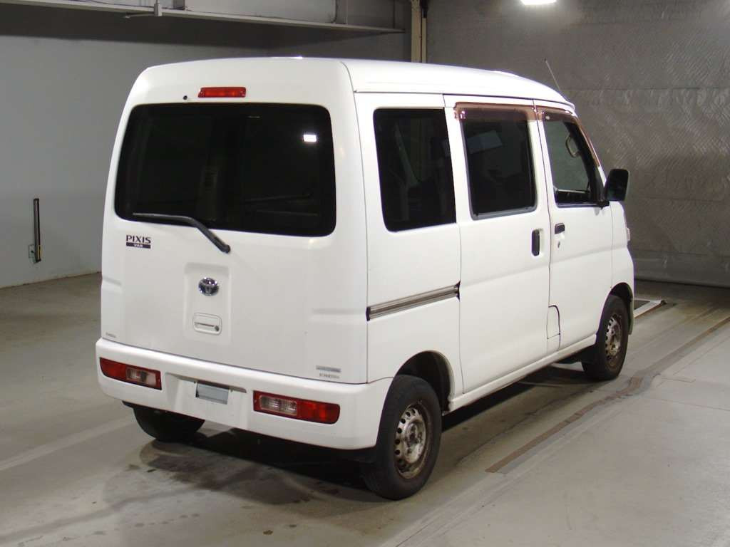 2013 Toyota Pixis Van S321M[1]