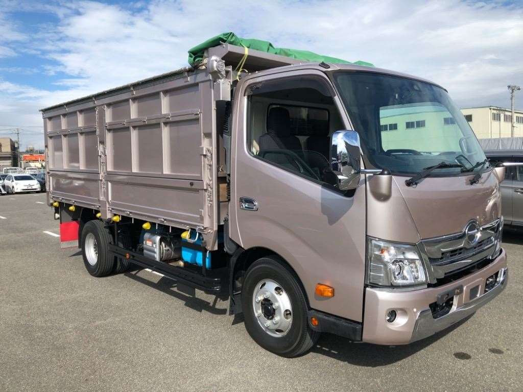 2020 Hino DUTRO XZU710M[2]