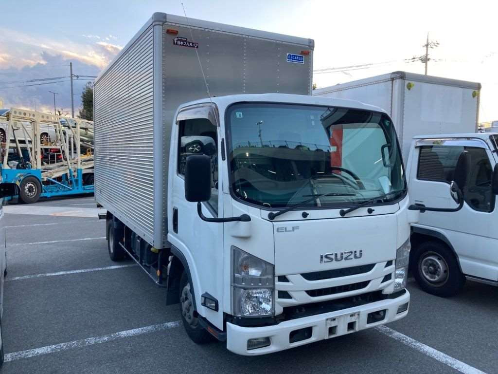 2016 Isuzu Elf Truck NLR85AN[2]