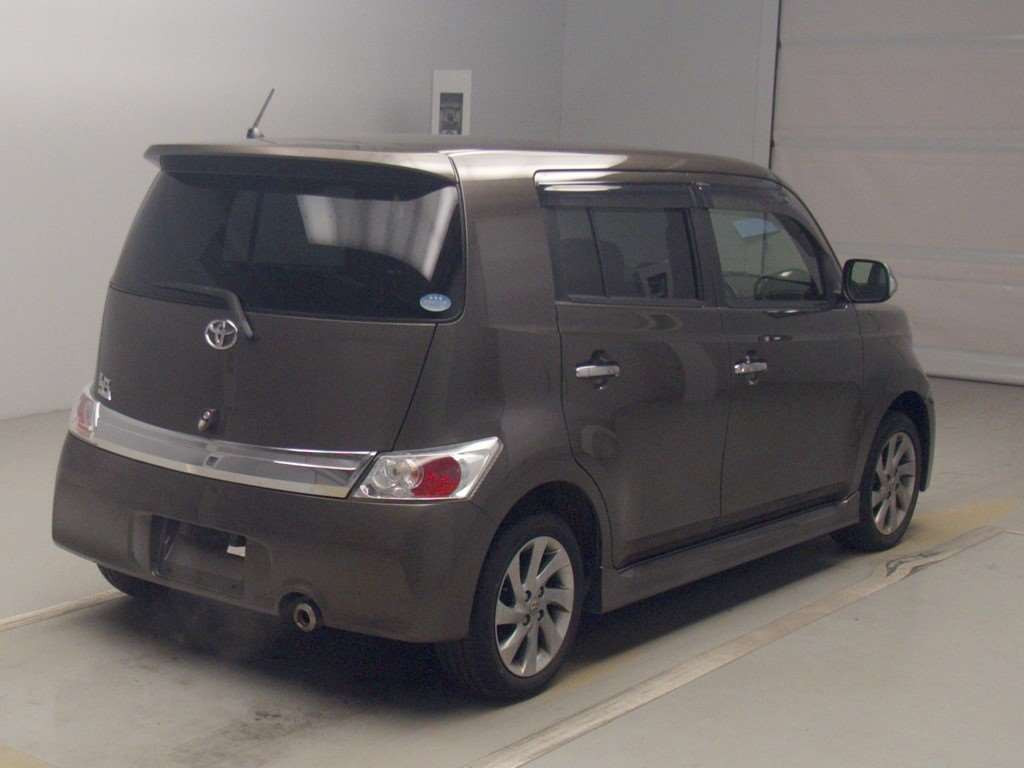 2014 Toyota bB QNC21[1]