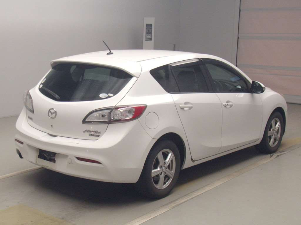 2010 Mazda Axela Sport BLEFW[1]