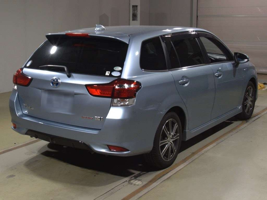 2017 Toyota Corolla Fielder NKE165G[1]