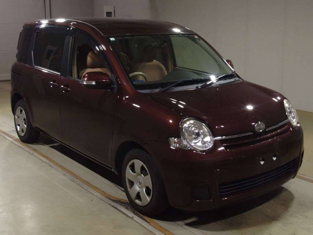 2014 Toyota Sienta NCP81G[2]