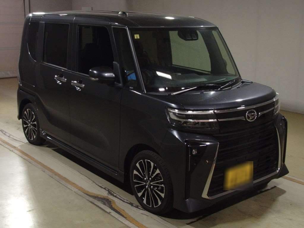 2023 Daihatsu Tanto Custom LA650S[2]