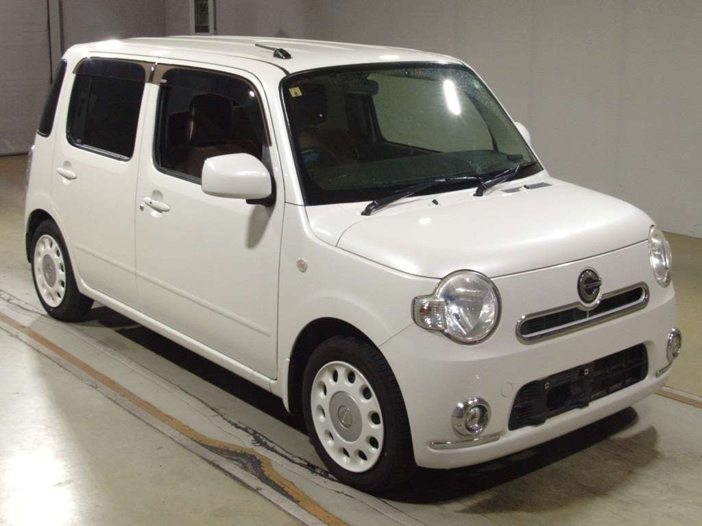 2014 Daihatsu Mira Cocoa L675S[2]