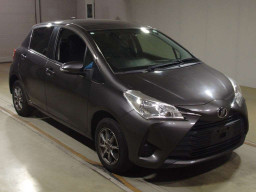 2017 Toyota Vitz