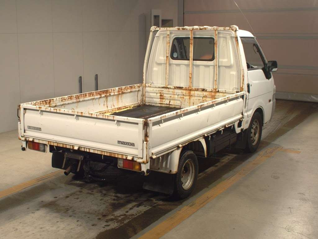 2005 Mazda Bongo Truck SKF2T[1]