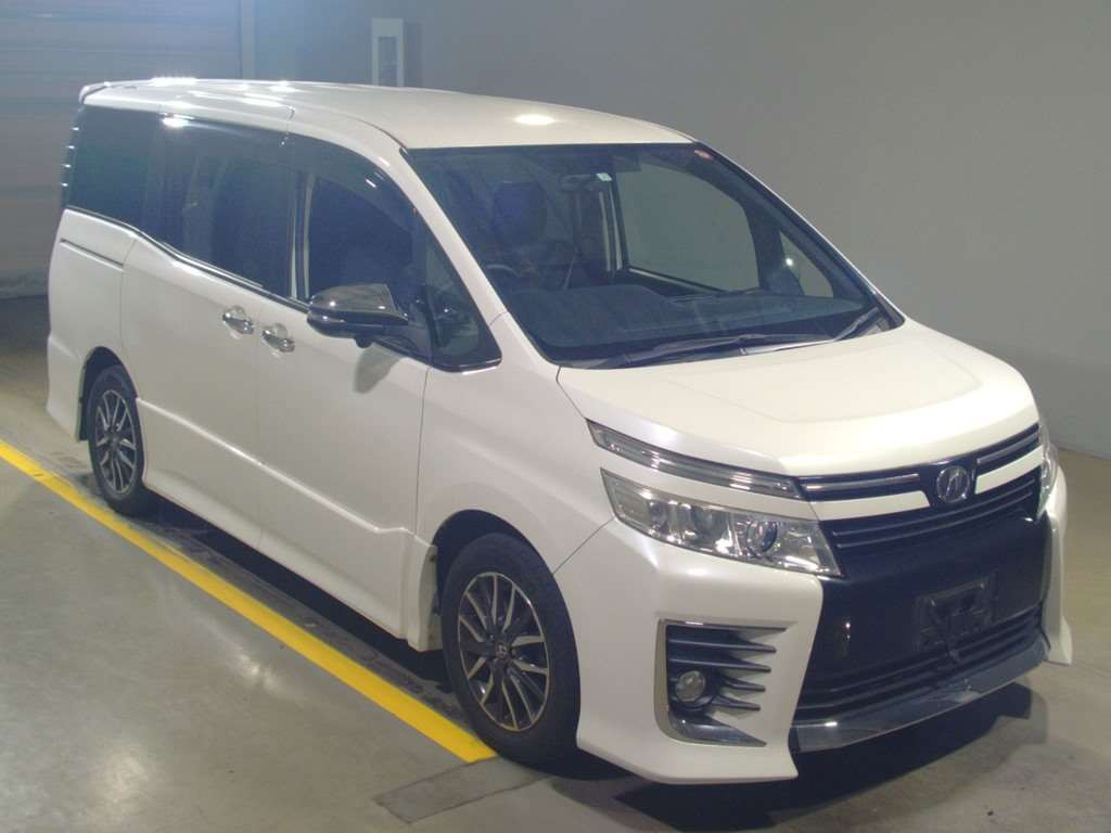 2015 Toyota Voxy ZRR80W[2]