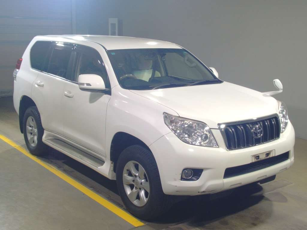 2013 Toyota Land Cruiser Prado TRJ150W[2]