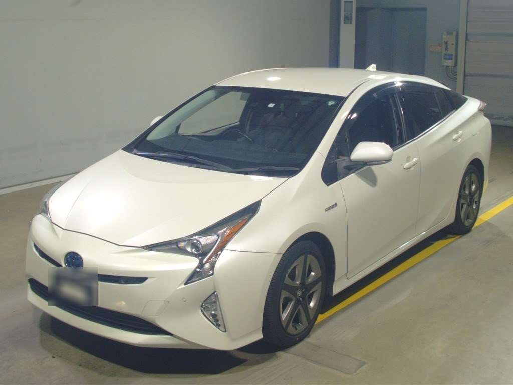 2018 Toyota Prius ZVW50[0]