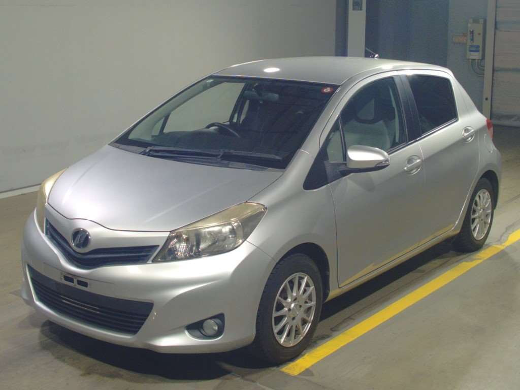 2012 Toyota Vitz NSP130[0]