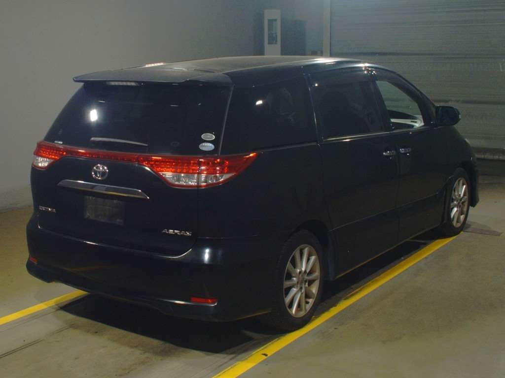 2011 Toyota Estima ACR50W[1]