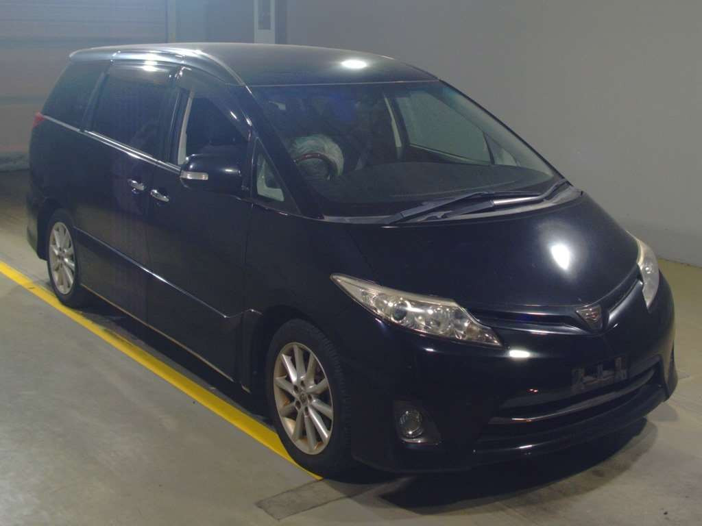 2011 Toyota Estima ACR50W[2]