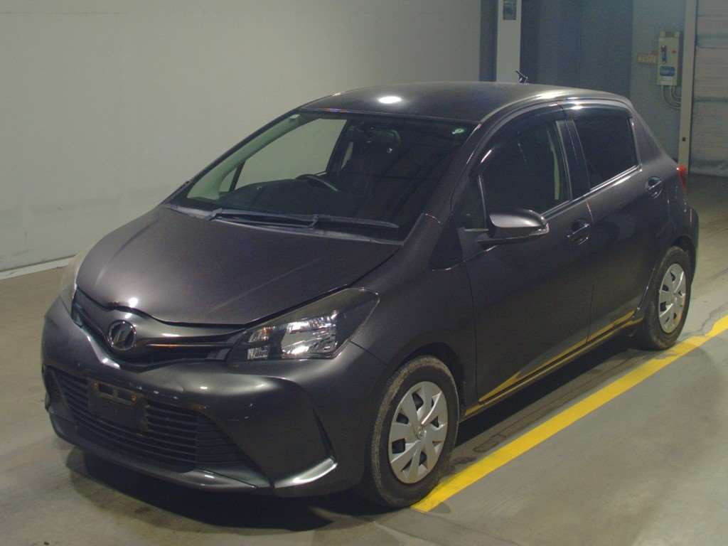 2015 Toyota Vitz NSP130[0]