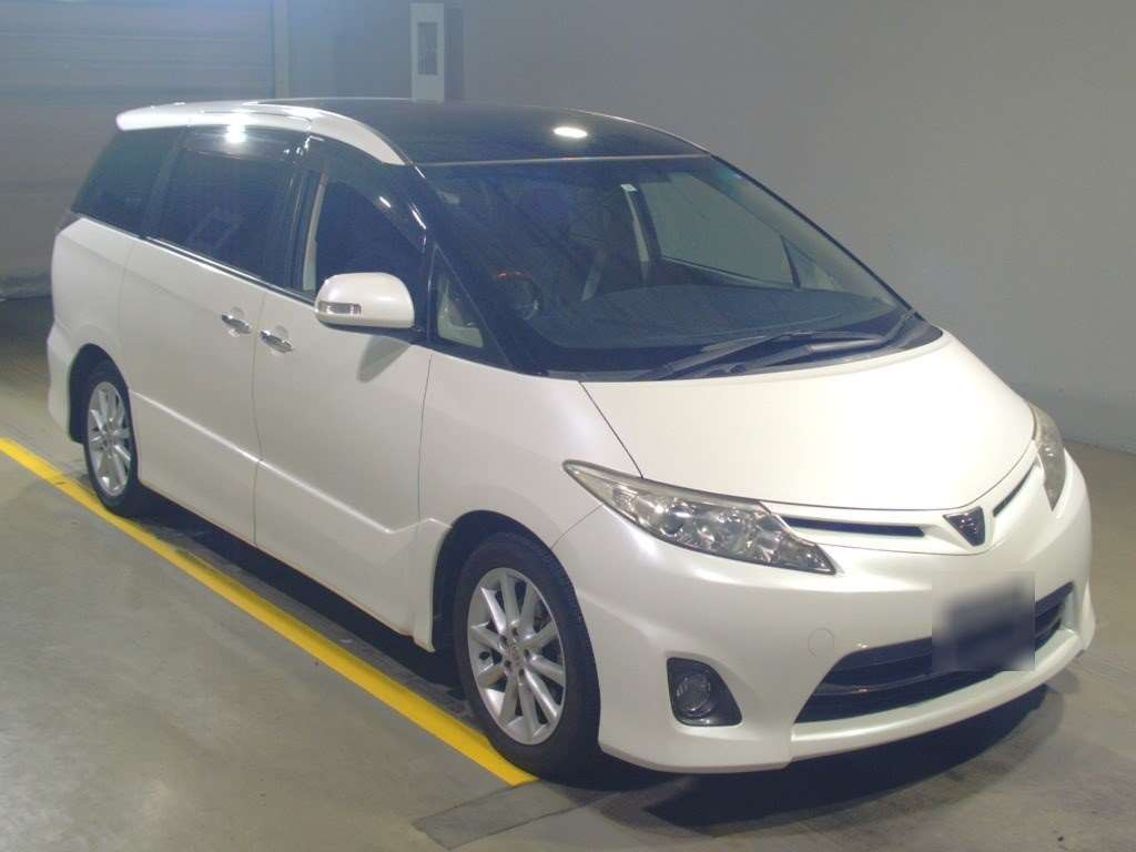 2011 Toyota Estima ACR50W[2]