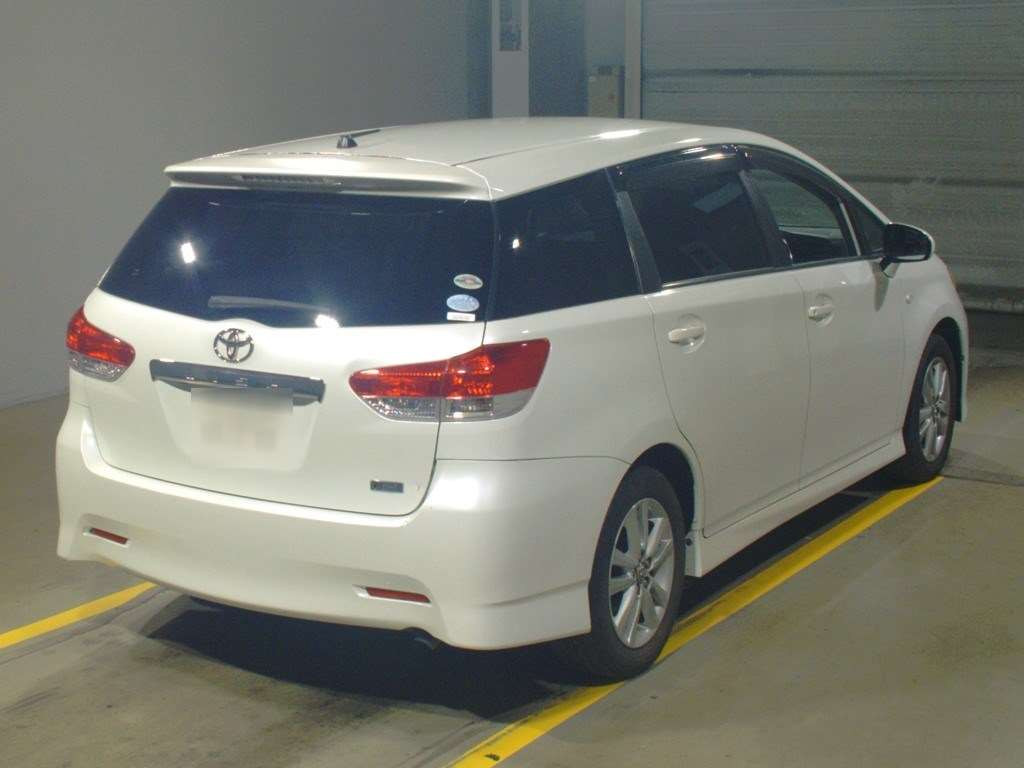 2010 Toyota Wish ZGE20W[1]