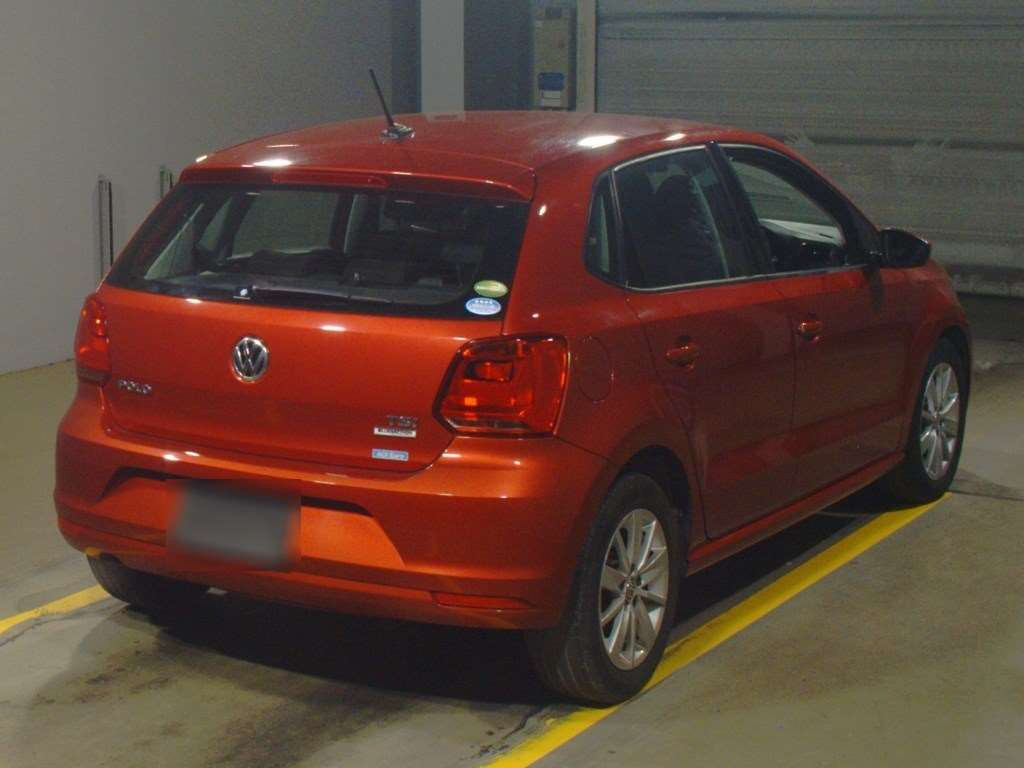 2015 Volkswagen Polo 6RCJZ[1]