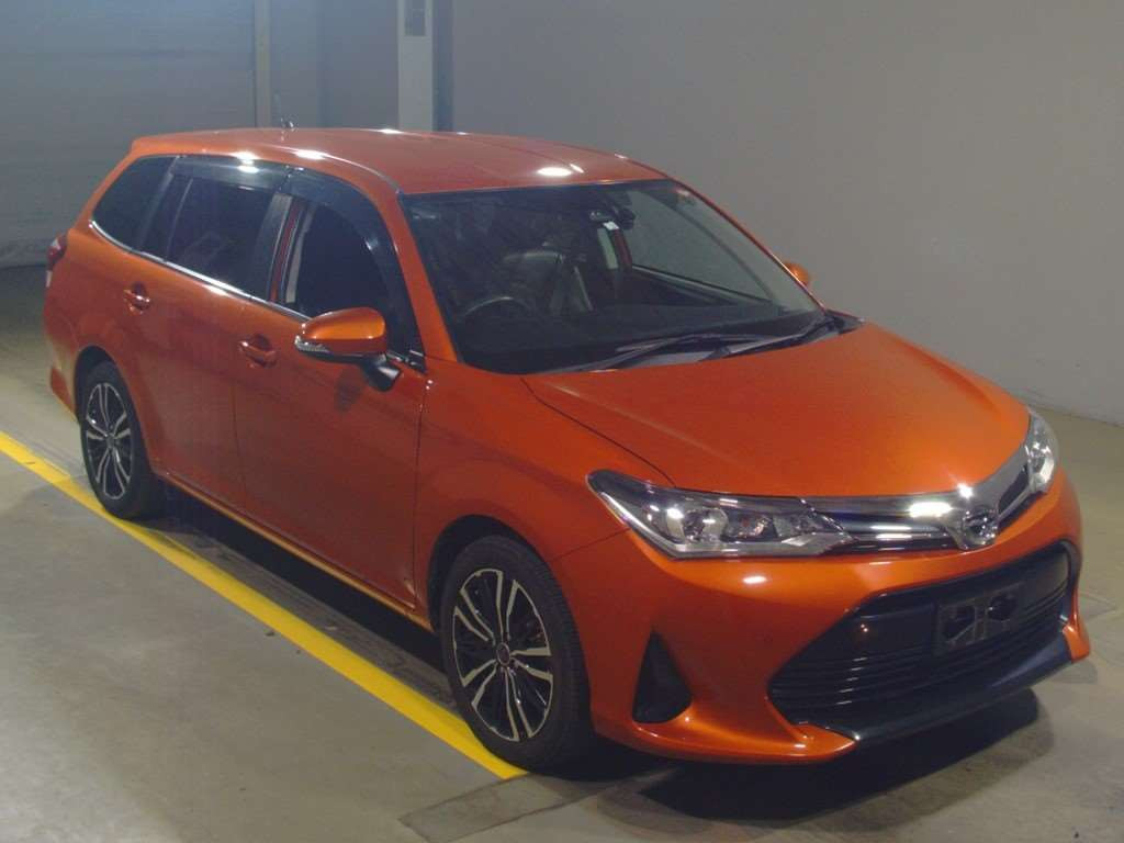 2018 Toyota Corolla Fielder NRE161G[2]