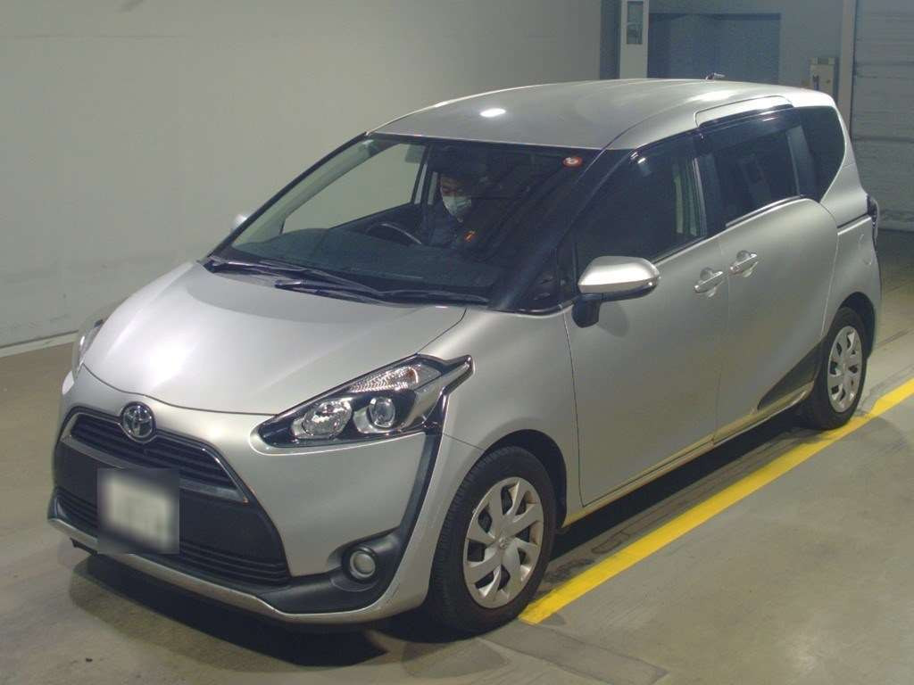 2016 Toyota Sienta NSP170G[0]