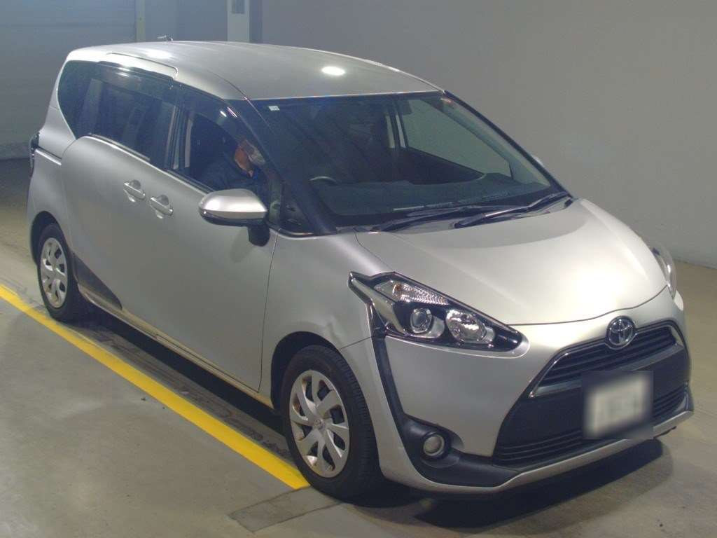 2016 Toyota Sienta NSP170G[2]