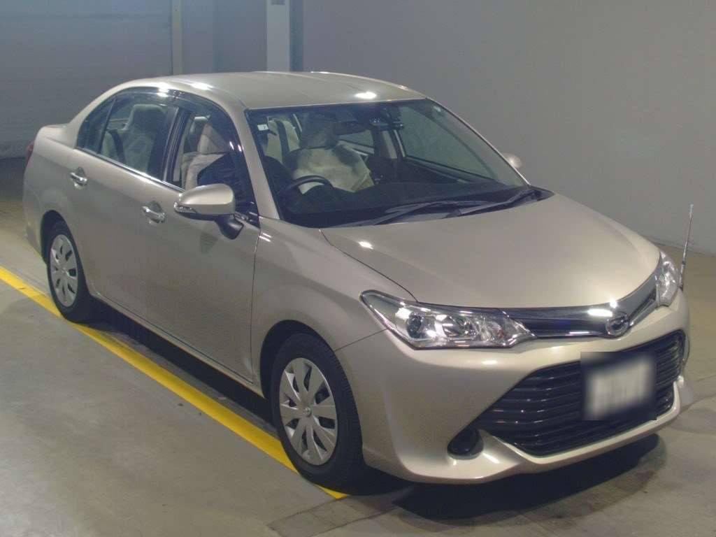 2016 Toyota Corolla Axio NRE161[2]