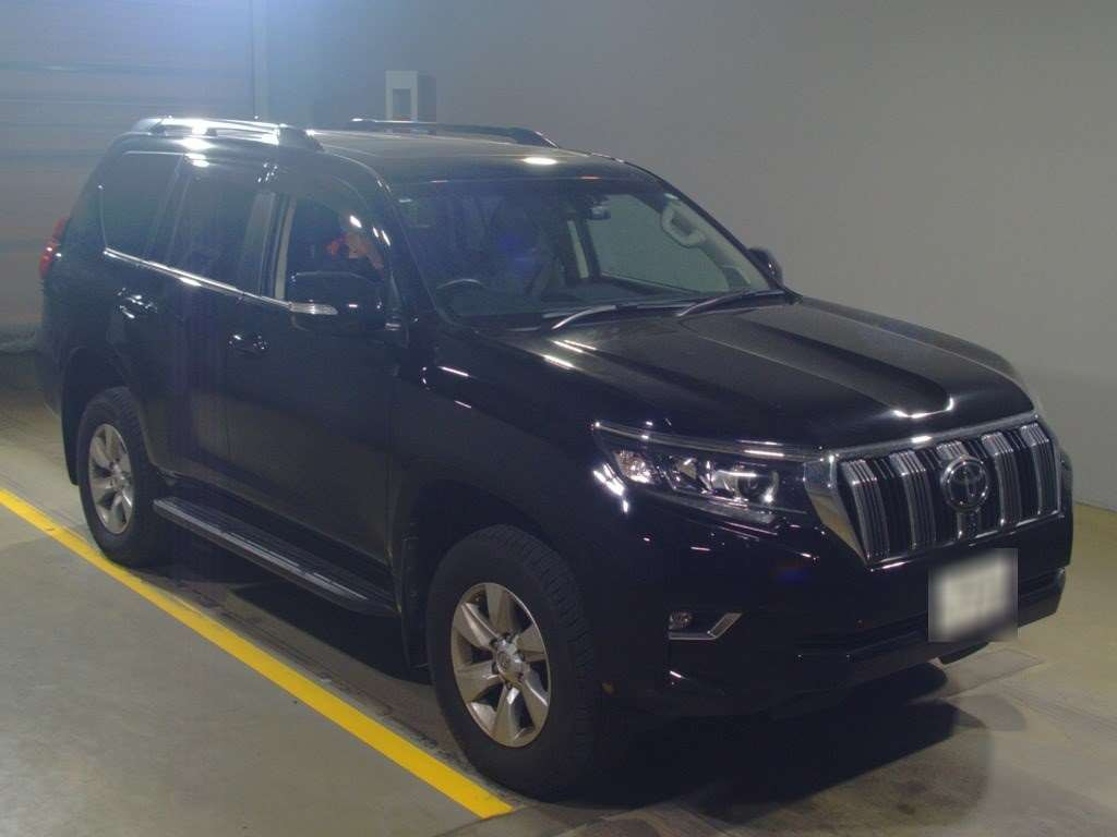 2021 Toyota Land Cruiser Prado TRJ150W[2]