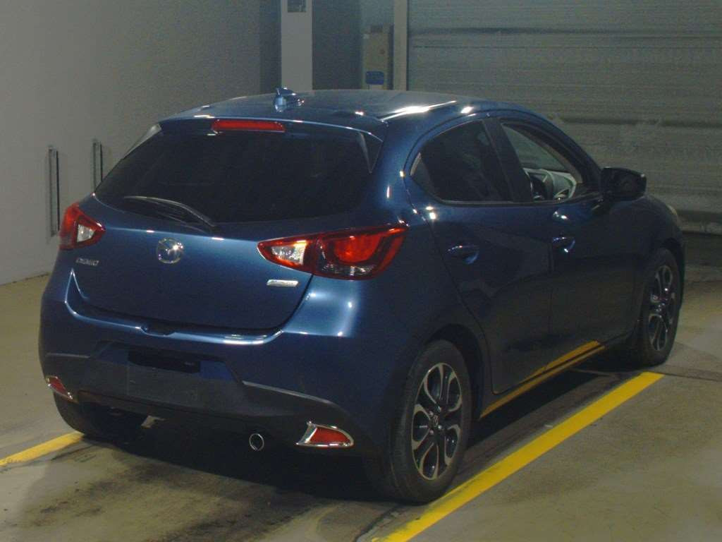 2017 Mazda Demio DJ5FS[1]