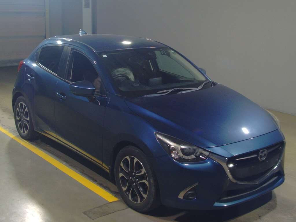 2017 Mazda Demio DJ5FS[2]