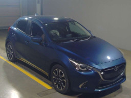 2017 Mazda Demio