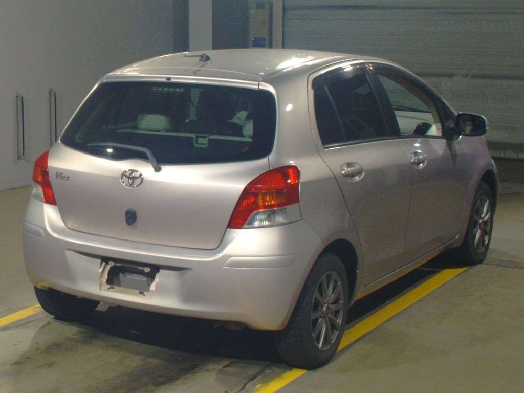 2009 Toyota Vitz KSP90[1]