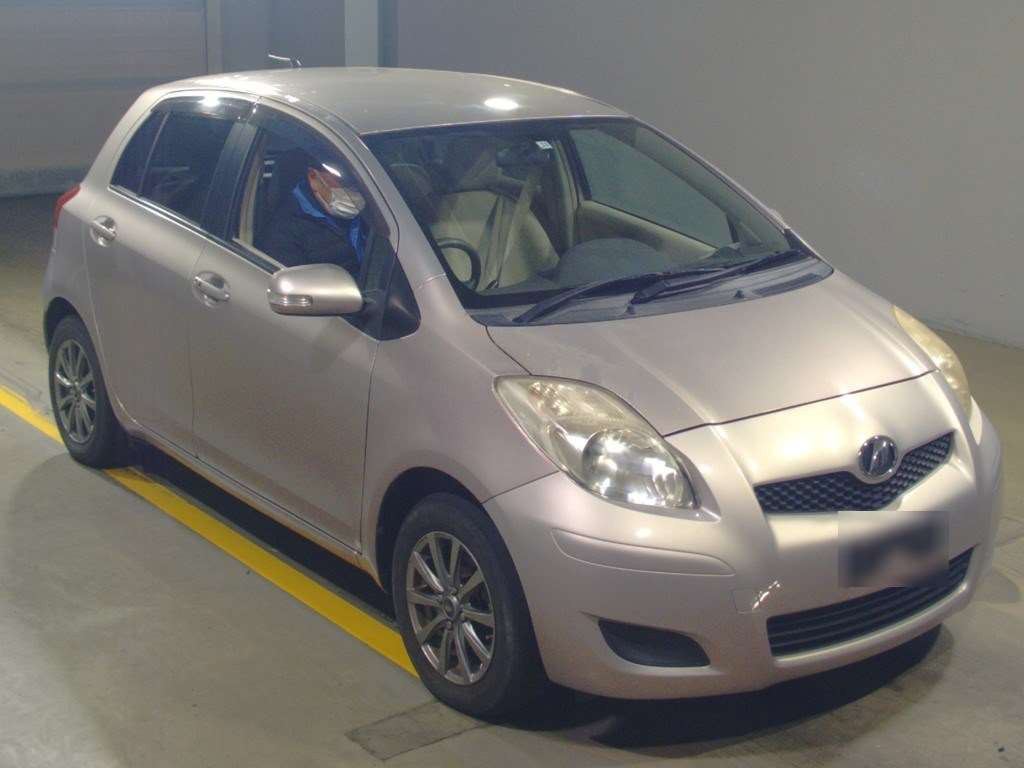 2009 Toyota Vitz KSP90[2]