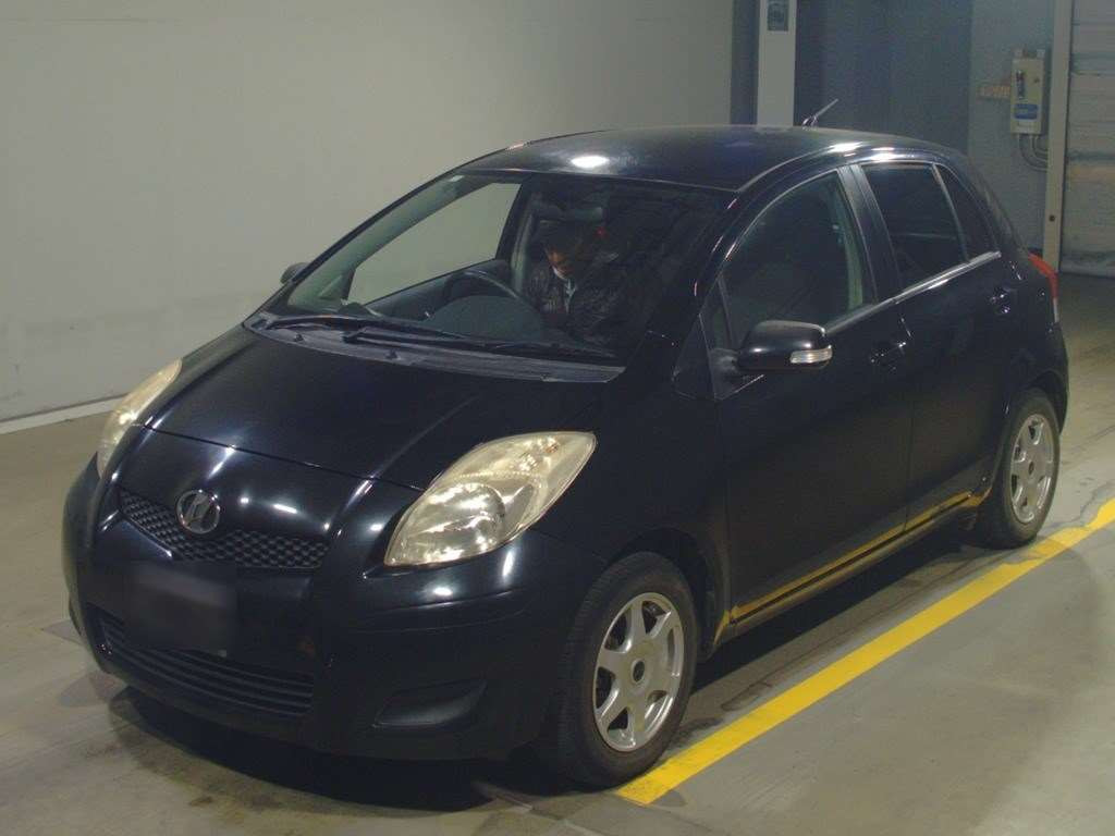 2008 Toyota Vitz SCP90[0]