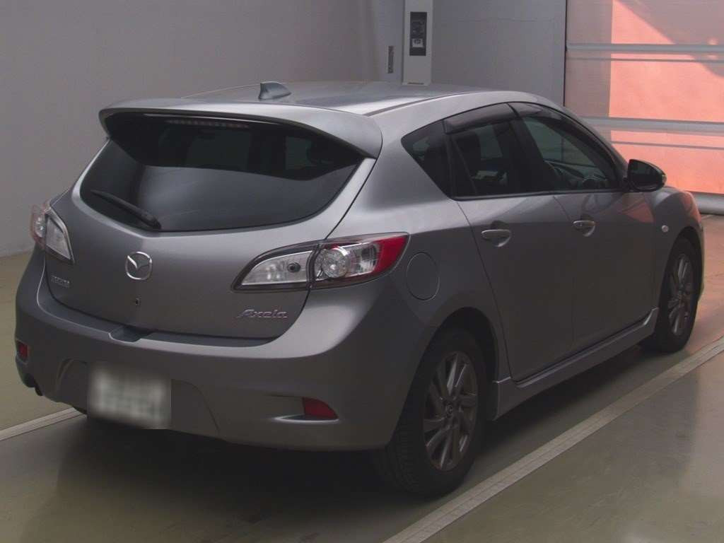 2013 Mazda Axela Sport BL5FW[1]