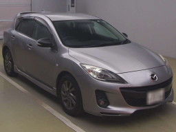 2013 Mazda Axela Sport