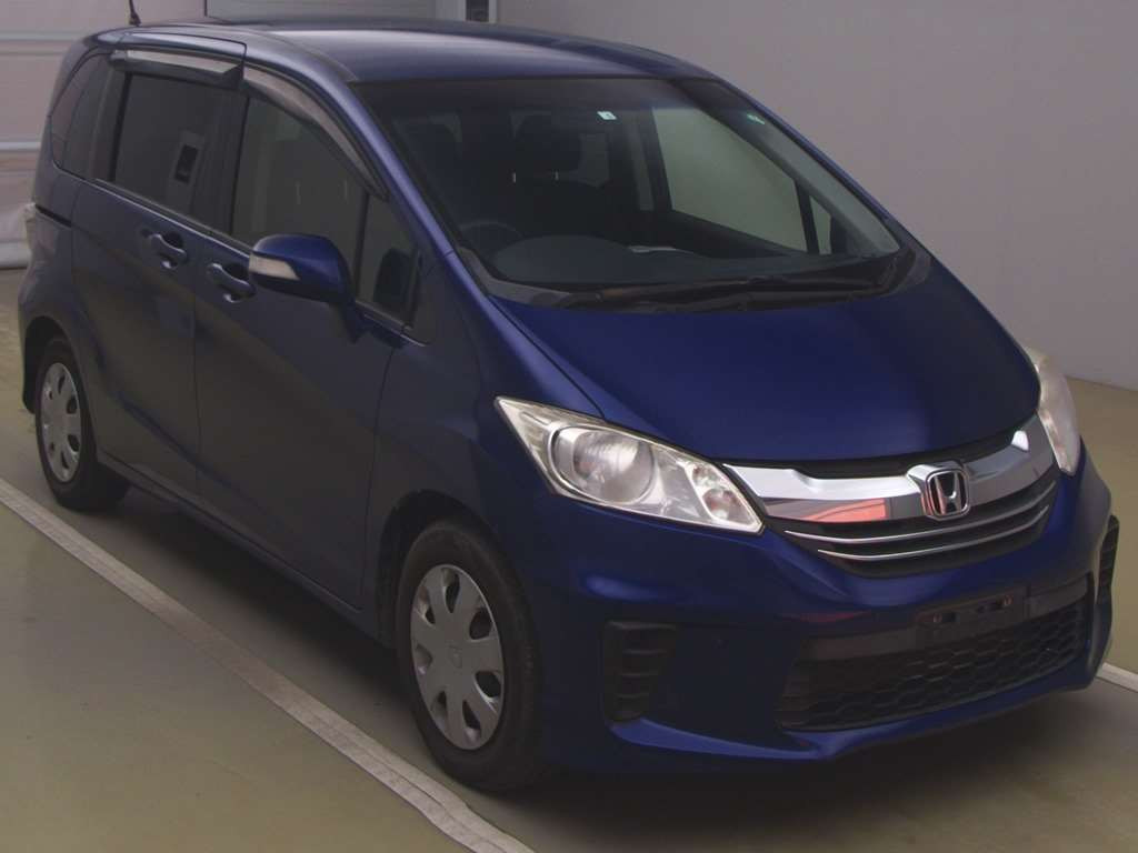 2014 Honda Freed GB3[2]