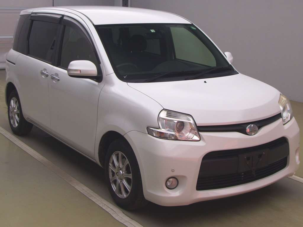 2014 Toyota Sienta NCP81G[2]