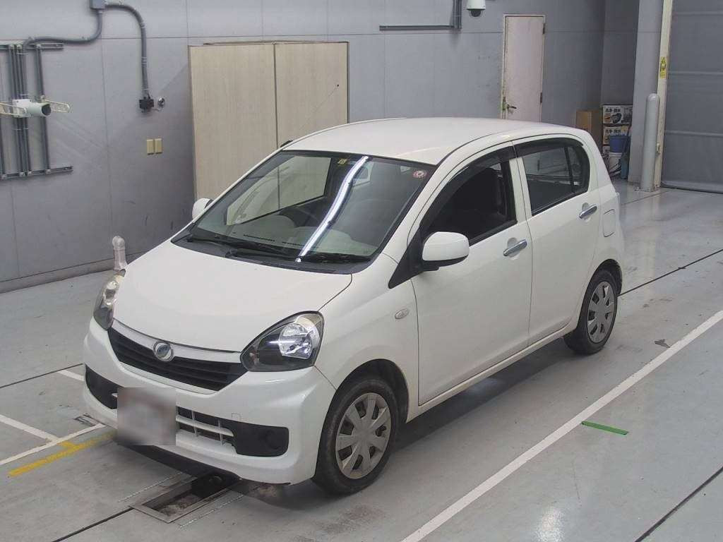 2015 Daihatsu Mira es LA300S[0]