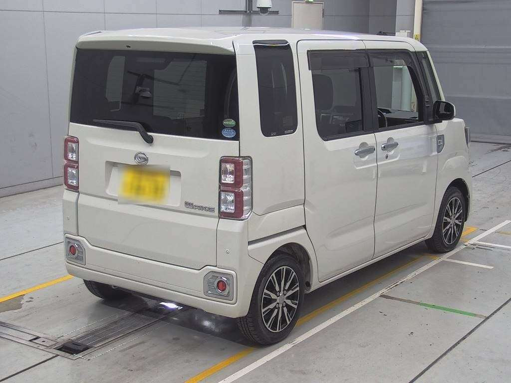 2017 Daihatsu Wake LA700S[1]