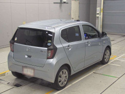 2019 Daihatsu Mira es