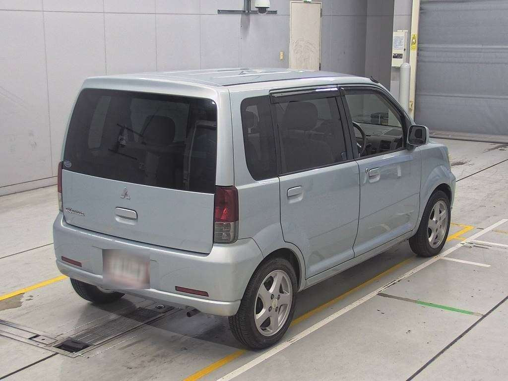 2004 Mitsubishi eK Wagon H81W[1]