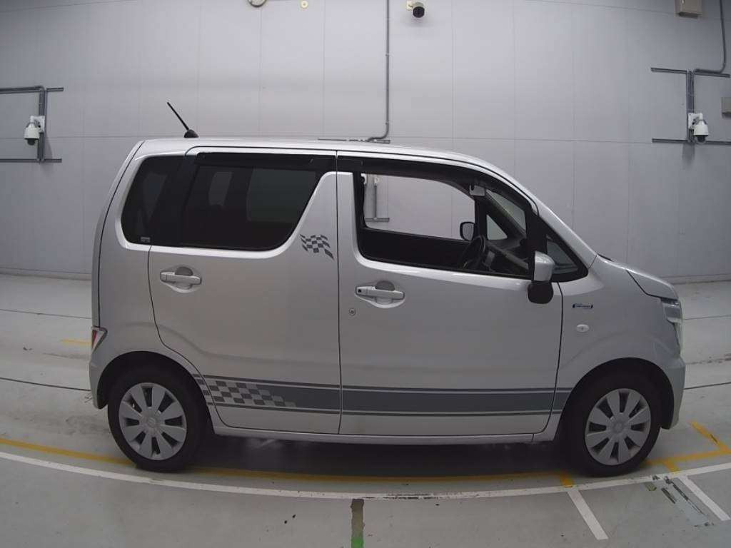 2020 Suzuki Wagon R MH95S[2]