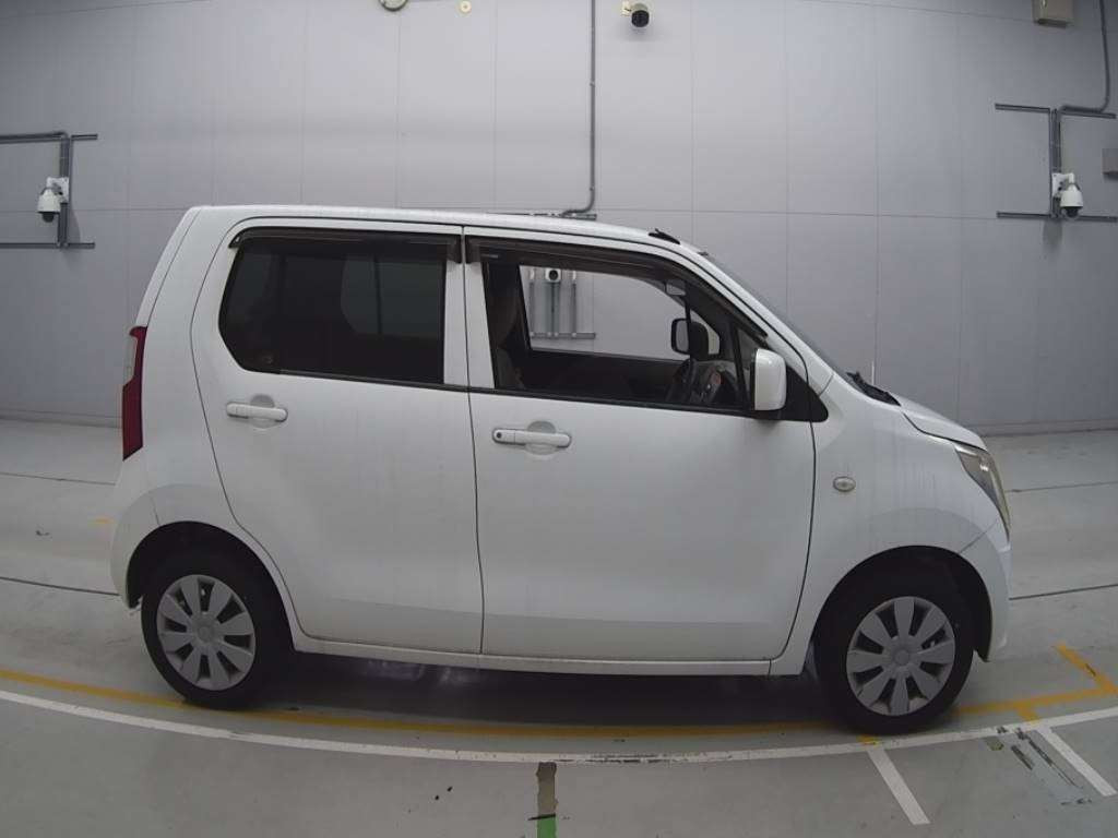 2014 Suzuki Wagon R MH34S[2]