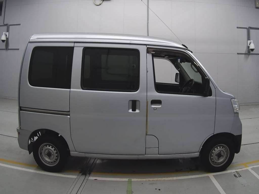 2018 Daihatsu Hijet Cargo S321V[2]