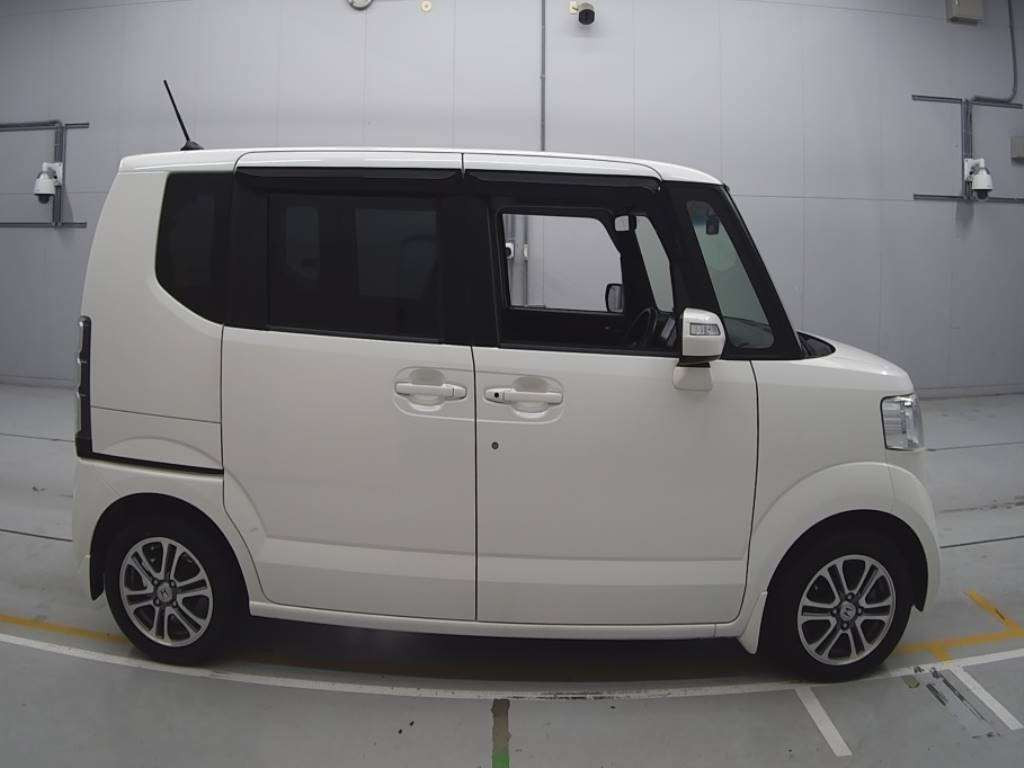 2014 Honda N-BOX JF1[2]