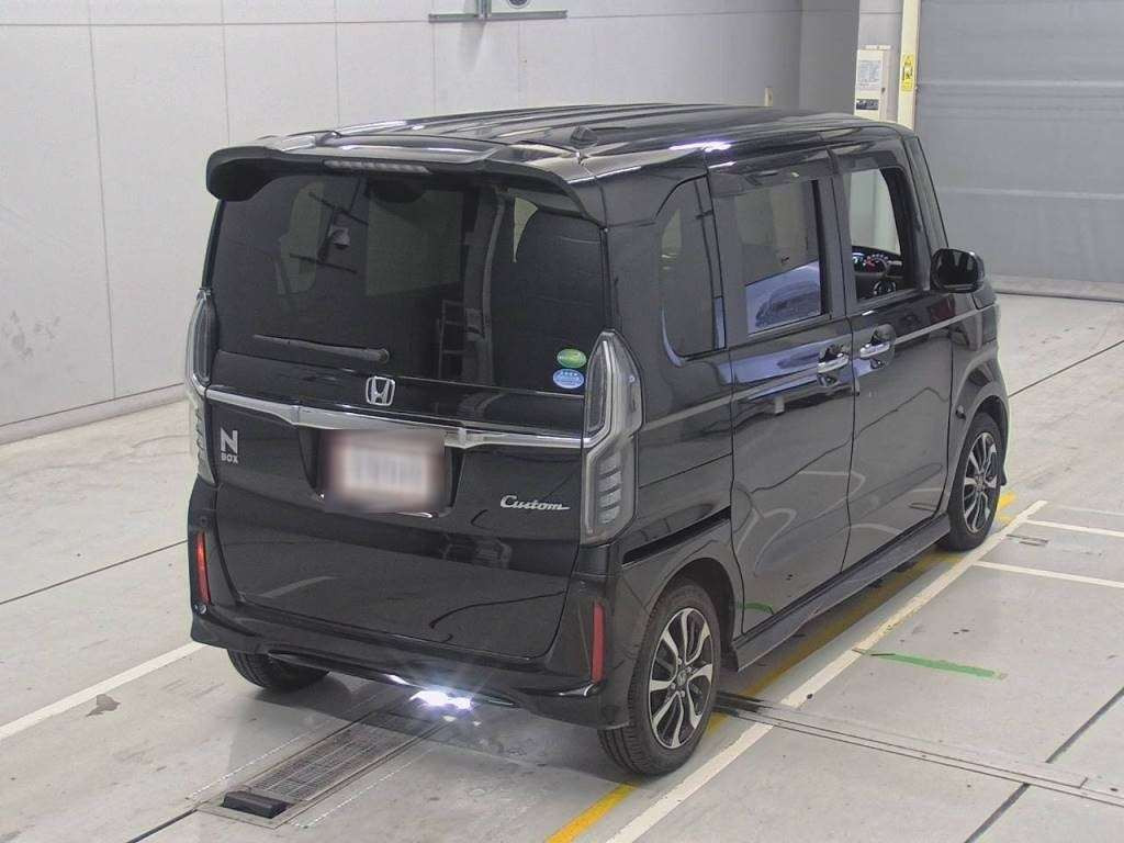 2017 Honda N-BOX CUSTOM JF3[1]