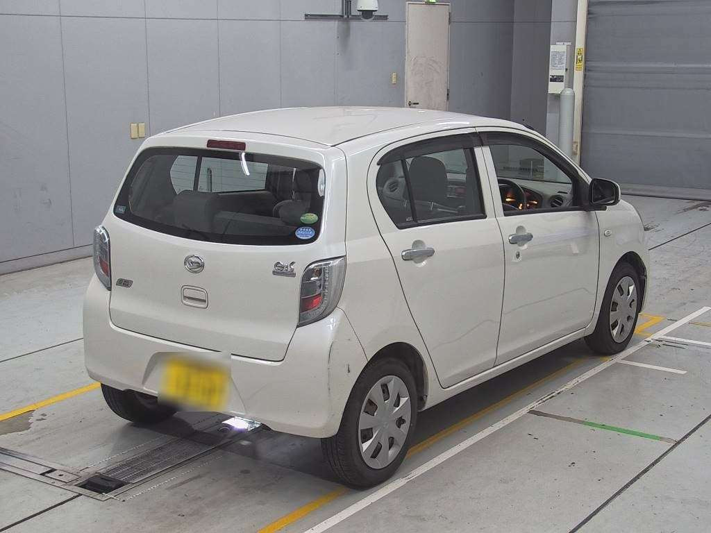 2013 Daihatsu Mira es LA300S[1]