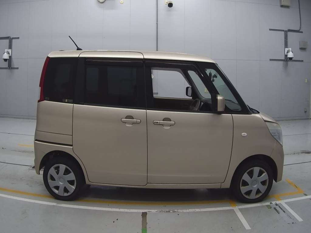 2012 Suzuki Palette MK21S[2]