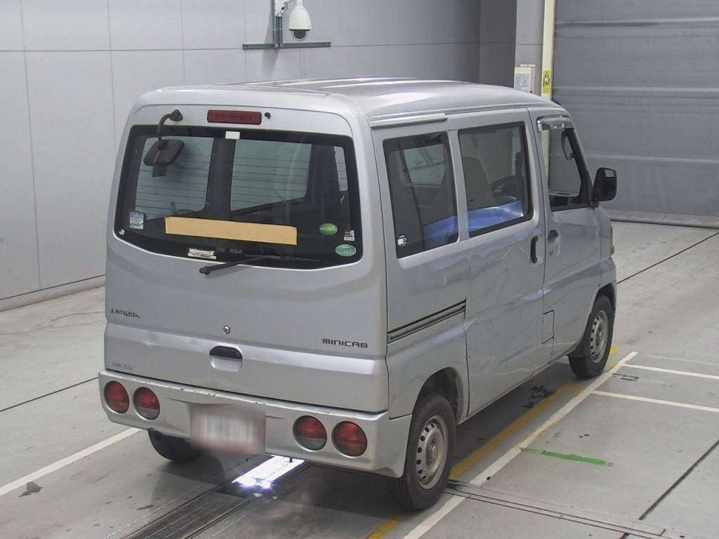 2002 Mitsubishi Minicab Van U61V[1]