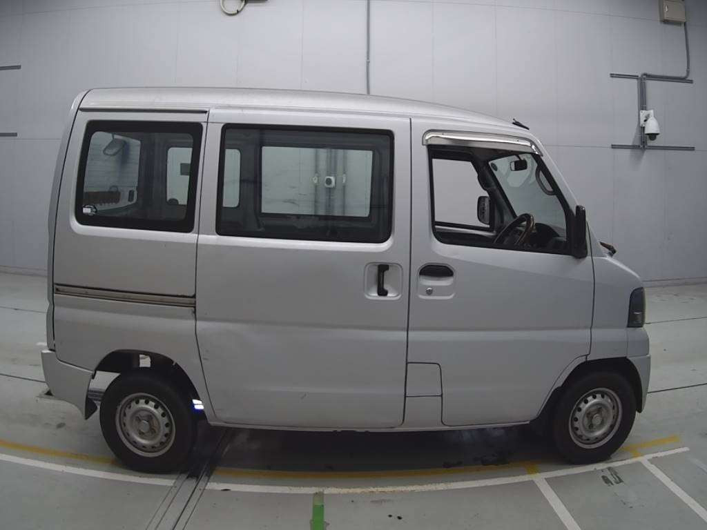 2002 Mitsubishi Minicab Van U61V[2]